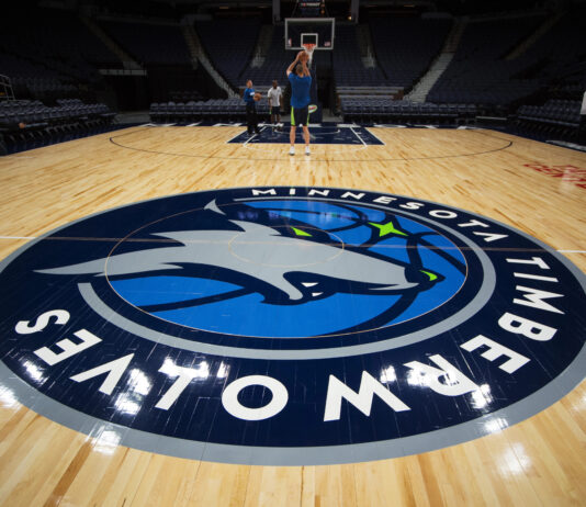 NBA: Alex Rodriguez i Wolves mają problem