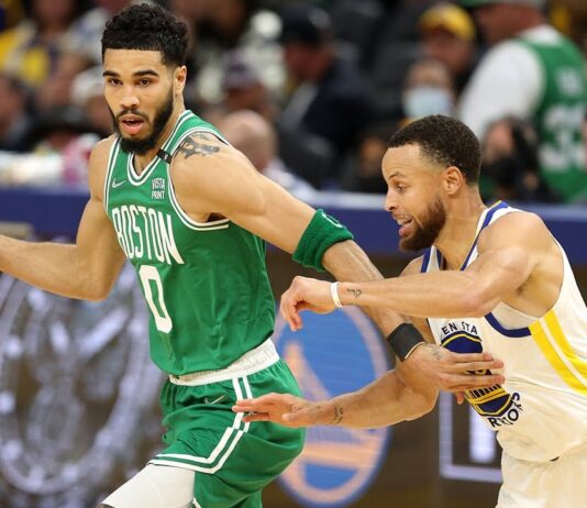 Wyniki NBA: Świetny Wiggins i nieskuteczni Celtics! Warriors o krok od mistrzostwa