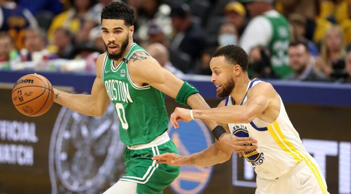 Wyniki NBA: Świetny Wiggins i nieskuteczni Celtics! Warriors o krok od mistrzostwa