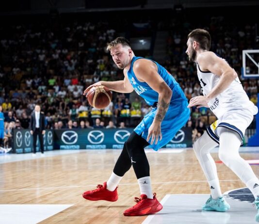 EuroBasket dzień 1: Niemoc gwiazd NBA w hicie, porażka Francji