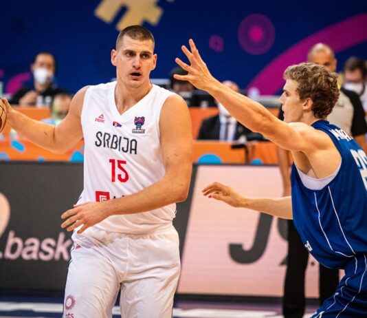 EuroBasket dzień 5: Serbowie zdominowali Finów. Ukraińcy wciąż niepokonani. Polacy pokazali siłę