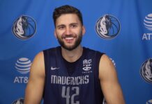 NBA: Ważna postać Mavs przedłuża kontrakt z klubem