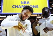 NBA: Golden State Warriors odebrali mistrzowskie pierścienie. Zobacz ceremonię