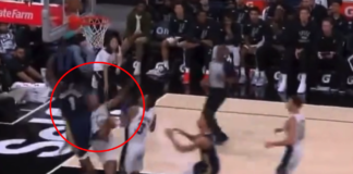 NBA: Boli od samego patrzenia. Sochan upadł i złapał się za głowę (wideo)