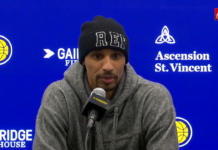 NBA: Chcieli go puścić, by walczył o tytuł. On woli zostać i pomóc w przebudowie