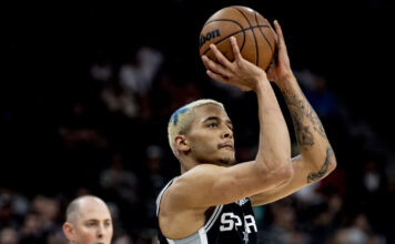 NBA: Wembanyama dobrze dogaduje się z Sochanem. W jednej kwestii się z nim droczy