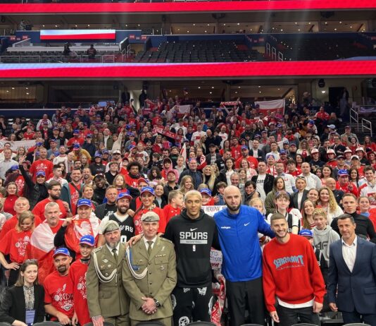 Wyniki NBA: Polska noc w NBA za nami! 46 punktów Embiida nie starczyło na Warriors, Kings lepsi od Suns w hicie, blamaż Mavericks