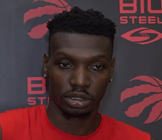 NBA: Skandaliczna wiadomość do koszykarza