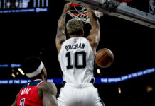 NBA: Spurs robią z Sochana nowego Greena? Polak bliski triple-double