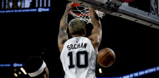 NBA: Spurs robią z Sochana nowego Greena? Polak bliski triple-double
