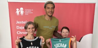 Jeremy Sochan wspiera Fundację Dajemy Dzieciom Siłę