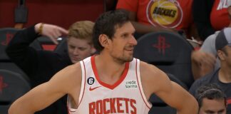 NBA: Ulubieniec kibiców zostaje w lidze. Podpisał kontrakt na kolejny sezon