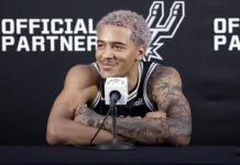 NBA: Sochan gotowy na bycie rozgrywającym. Popovich już chwali Polaka