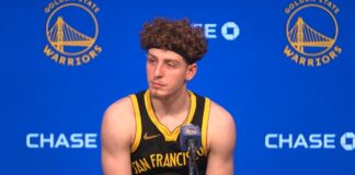 NBA: Nowy rywal o miejsce w pierwszej piątce. To przez niego Podziemski wrócił na ławkę?