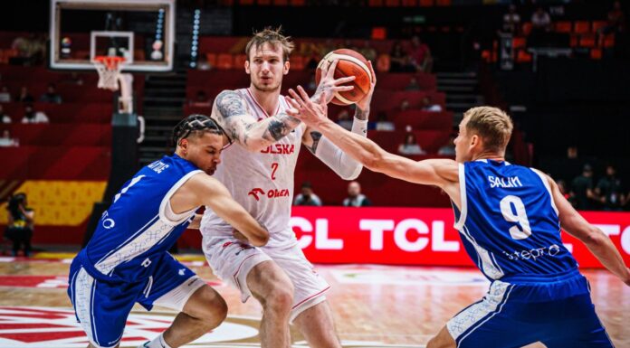 Kadra: 42 punkty Markkanena. Polacy przegrali z Finami