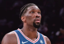 NBA: Kolejny uraz Joela Embiida. Dostał cios w nos