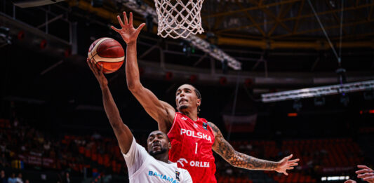 Kadra: Przegrywamy z Bahamami. Double-double Sochana