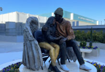 NBA: Lakers zaprezentowali nowy pomnik Kobego i Gigi