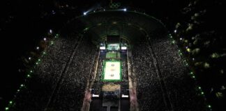 Historyczna noc w Atenach. 42 tysiące widzów na wyjątkowym obiekcie