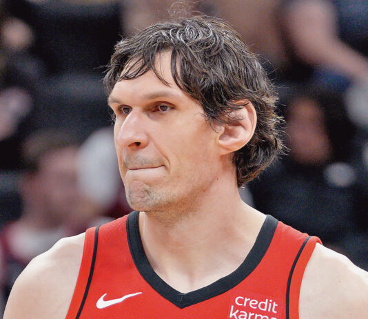 NBA: Boban Marjanovic zagra dla taty Luki Doncicia