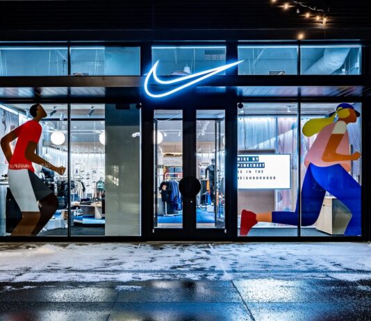 Nike za połowę ceny! Dodali nowe produkty do wyprzedaży w oficjalnym sklepie Nike