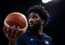 NBA: Lekarze pomylili się w sprawie Embiida?