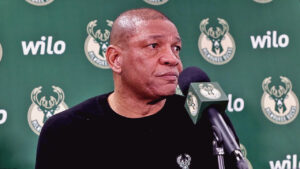 NBA: W Milwaukee zaczynają panikować? Doc Rivers szuka rozwiązania