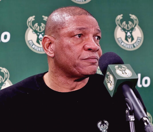 NBA: W Milwaukee zaczynają panikować? Doc Rivers szuka rozwiązania