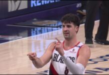 NBA: Kolejny „popis” ze strony sędziów. Zepsuli zawodnikowi urodziny