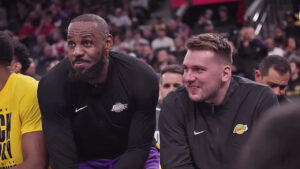 NBA: Nikt nie chce trafić na Lakers? Znany dziennikarz wyjaśnia