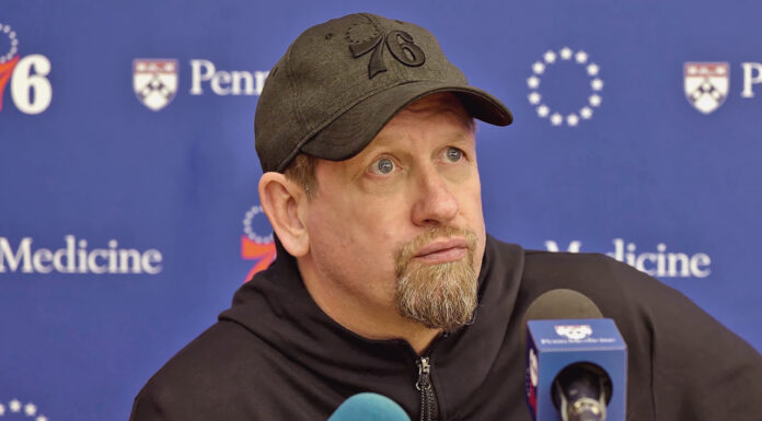 NBA: Trzęsienie ziemi w Filadelfii! Dwie różne decyzje