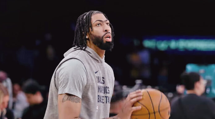 NBA: Mark Cuban mówi wprost, czy Mavs wytransferują Davisa!