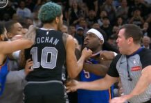 NBA: Sochan od razu do niego podbiegł! Awantura w meczu Spurs, trzech wyrzuconych
