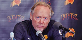 NBA: Phoenix Suns zwolnili trenera. Wytrzymał jeden sezon