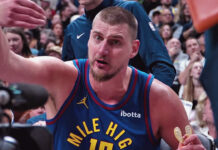 NBA: Jokić znów szaleje! Jedną ręką za trzy z własnej połowy!