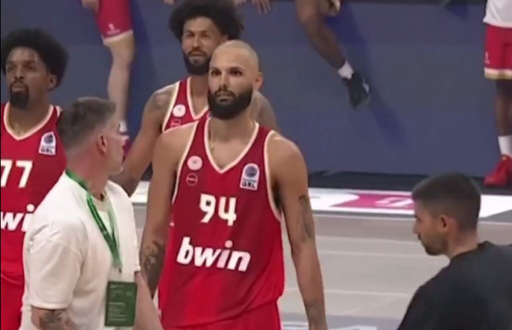 Obsceniczny gest Fourniera. Kibice rywala chcieli go dopaść - PROBASKET
