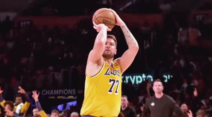 Wyniki NBA: Wrócił Doncić, Cury w znakomitej formie. Pojedynek Giannis vs Shai!