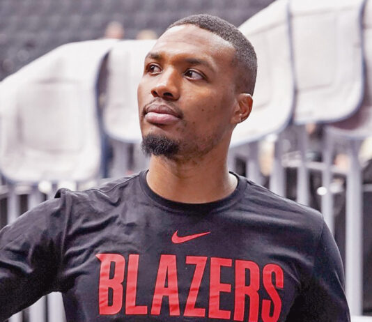 NBA: Jak Damian Lillard pomaga Blazers?