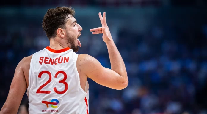 EuroBasket dzień 8: Ostatni dzień dla grup A i B. Turcja pokonała Serbię po zaciętej walce