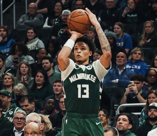 NBA: Bucks doczekali się prawdziwego diamentu. Co za start sezonu, co za historia!