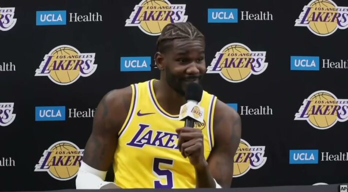 NBA: Koledzy nie mieli o nim najlepszego zdania. Ayton źródłem problemów?