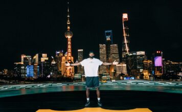 NBA: Znany aktor już rekrutuje LeBrona!