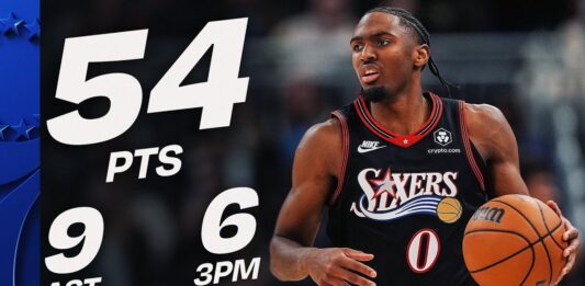 Wyniki NBA: 54 punkty Maxeya i dogrywka w Milwaukee! Blamaż Clippers, Sochan znów solidny