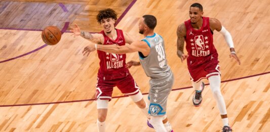 NBA: Sylwester i Nowy Rok z gwizdami NBA na żywo! Zaczynamy już o 19!