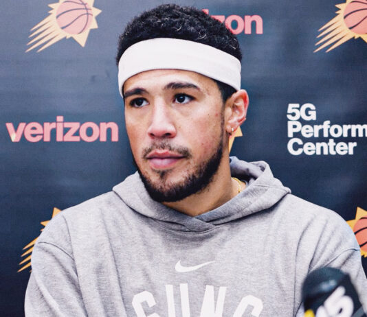 NBA: Booker zapisał się w historii Suns. Nie wszystko wygląda jednak tak dobrze