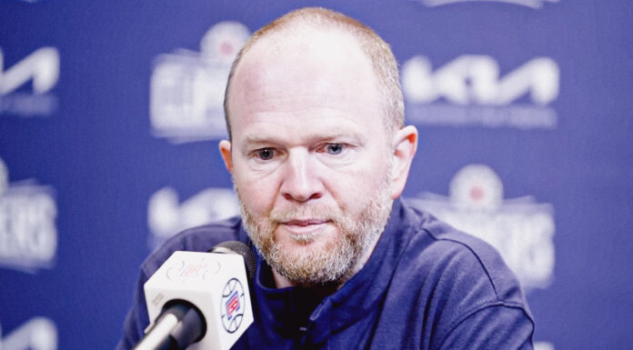 NBA: Stworzył kiepski zespół i zwolnił Chrisa Paula. Clippers przedłużą mu kontrakt