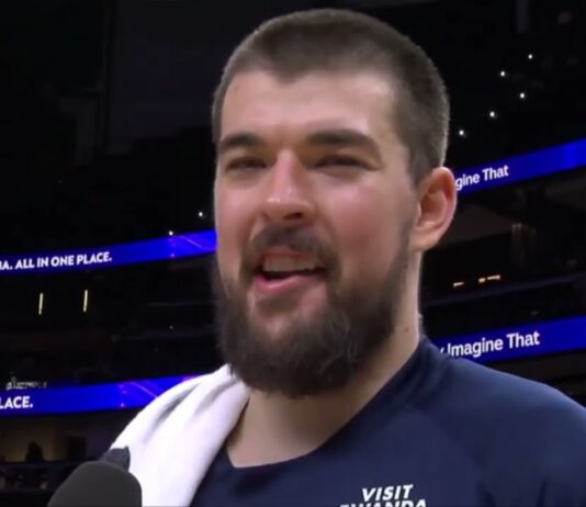 NBA: Wciąż szukają środkowego. Postawią na doświadczenie?