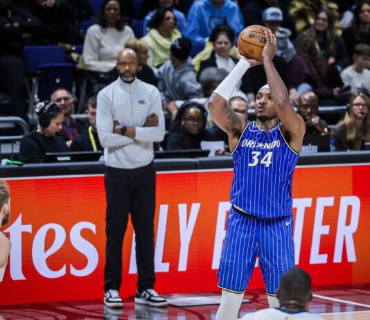 Wyniki NBA: Znakomity debiut Kumingi, Carter załatwił Lakers! Cavs lepsi od Knicks