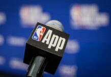 NBA: Zwolnili go po kilku godzinach. Czy to nie przesada? Gdzie są granice?