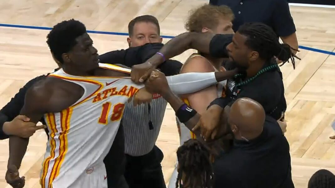 naz reid mouhamed gueye